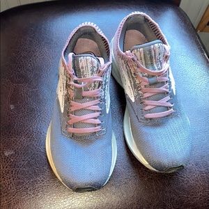 Women’s Running Ricochet Brooks size 7.5